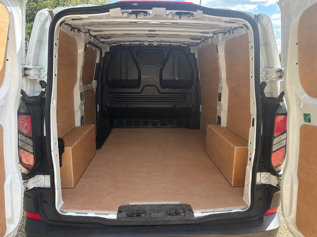 Medium van load area